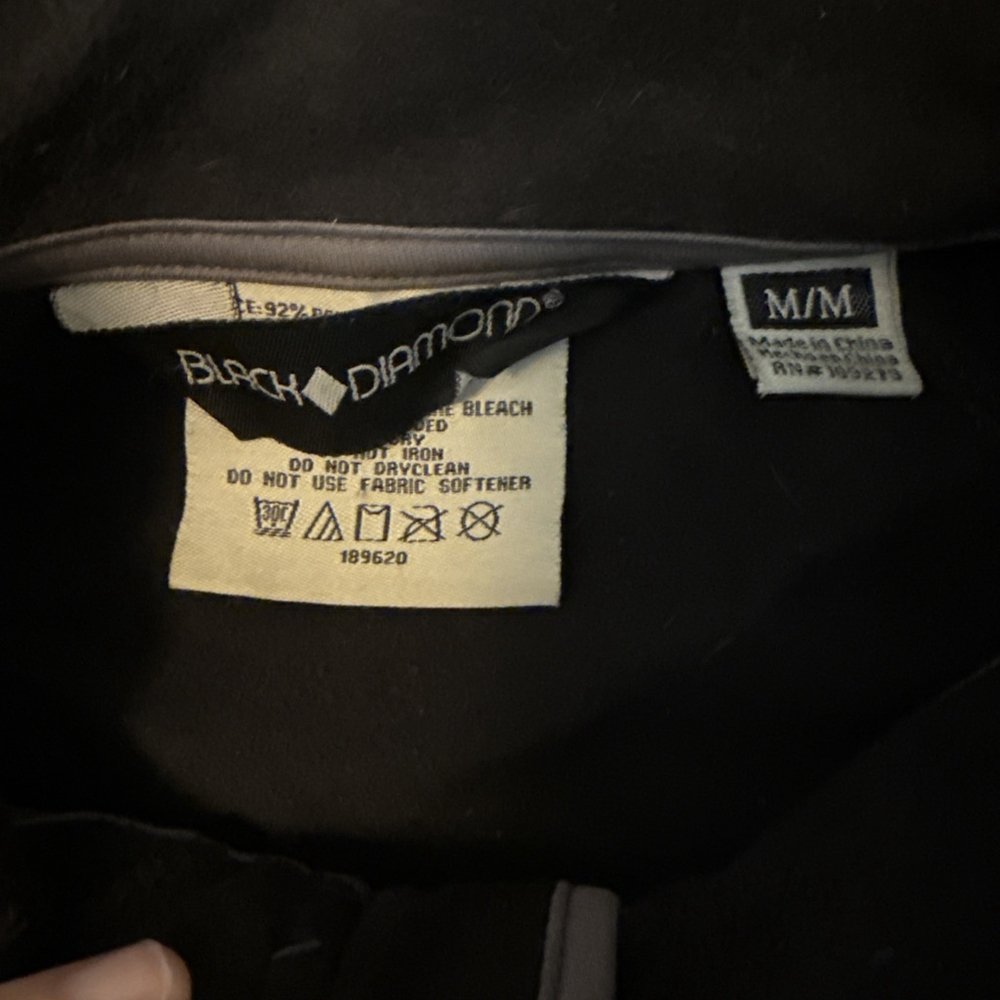 Black Mountain Men’s Ski Jacket Full Zip Soft shell Size Medium 3 Pockets 189620 - Picture 3 of 9